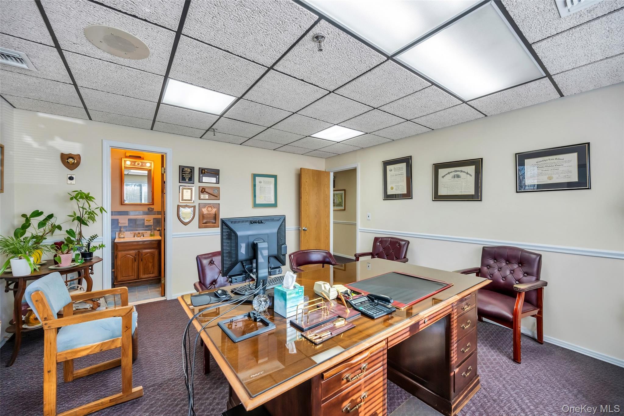 2450 middle country, Centereach, NY 11720