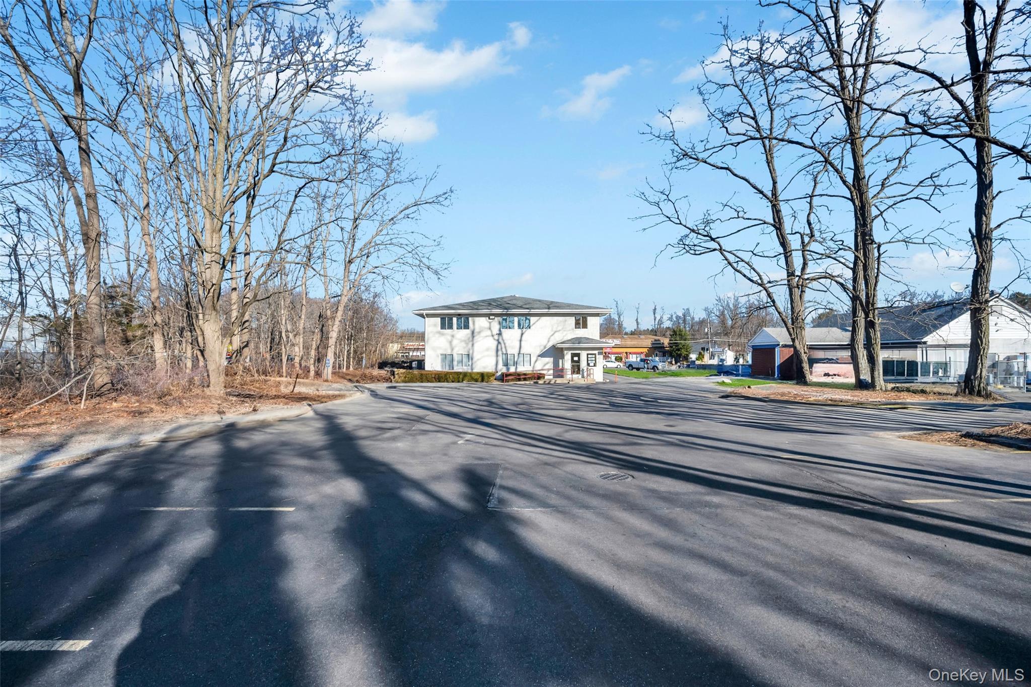 2450 middle country, Centereach, NY 11720