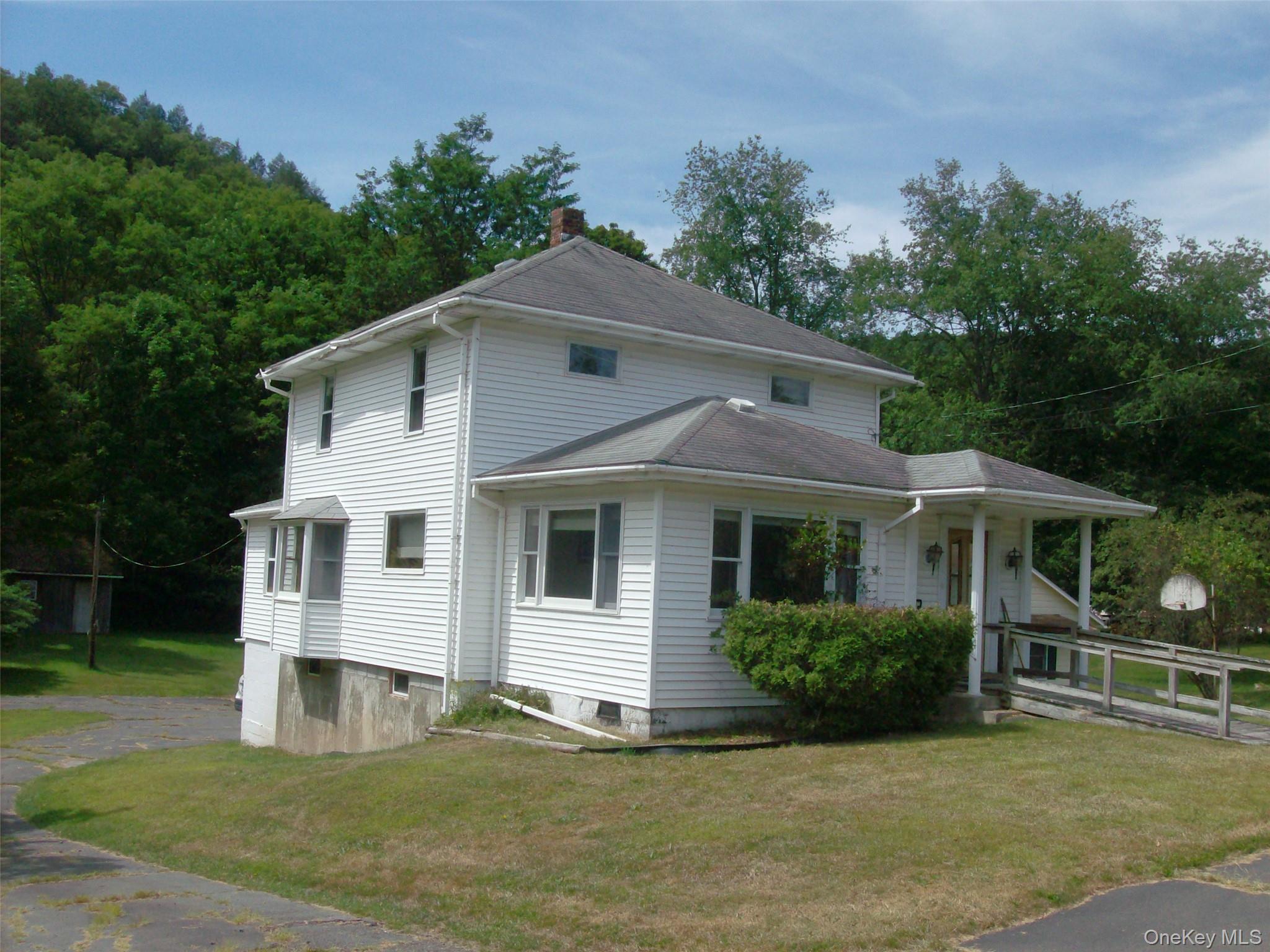 23 Riverside Drive, Roscoe, NY 12776