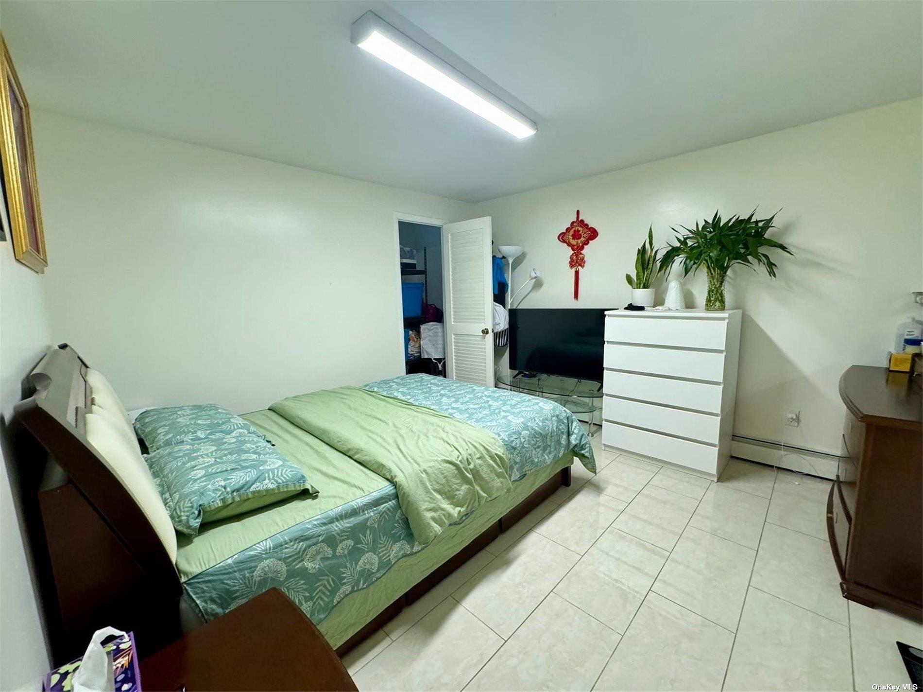 64-28 75th Street, Middle Village, NY 11379