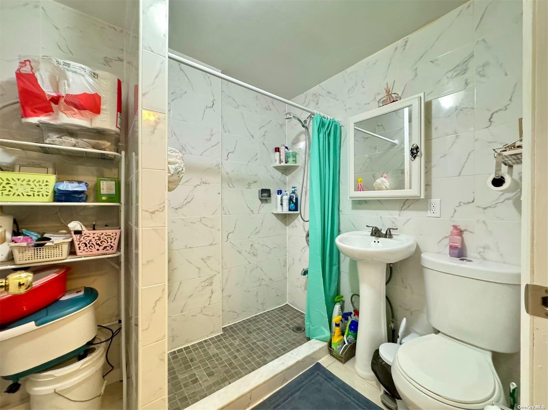 64-28 75th Street, Middle Village, NY 11379