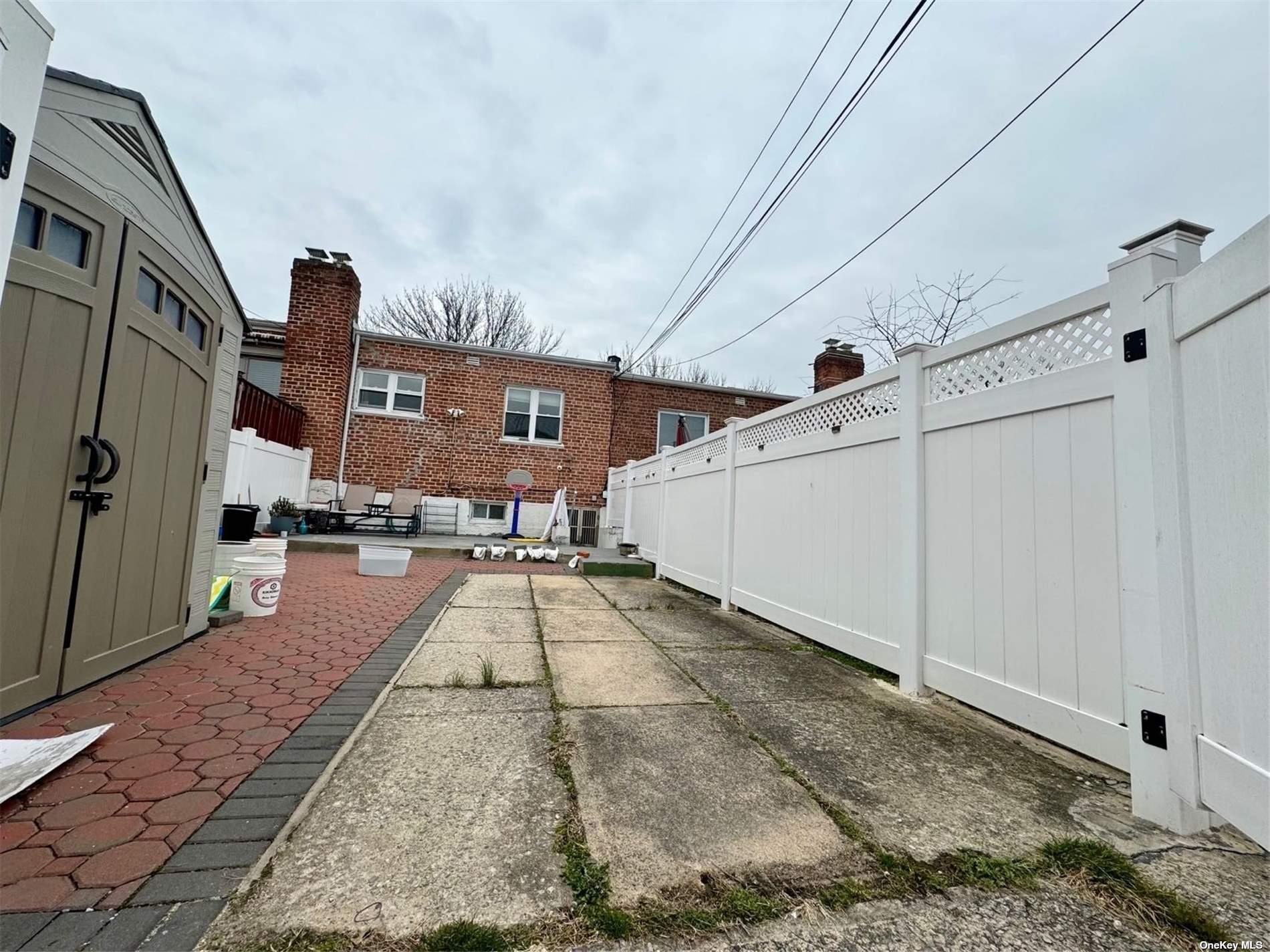 64-28 75th Street, Middle Village, NY 11379