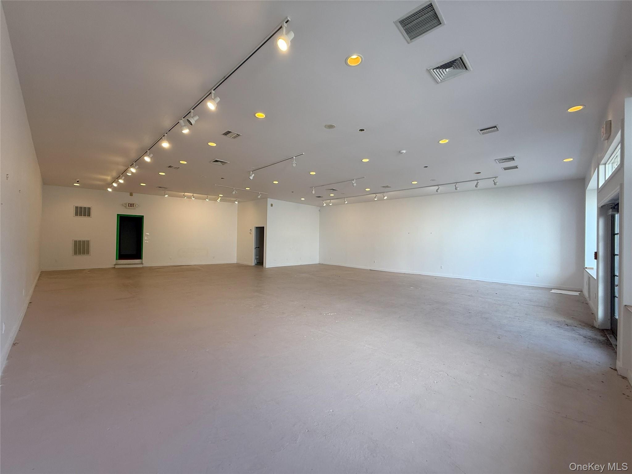 200 Main Street, Greenport, NY 11944