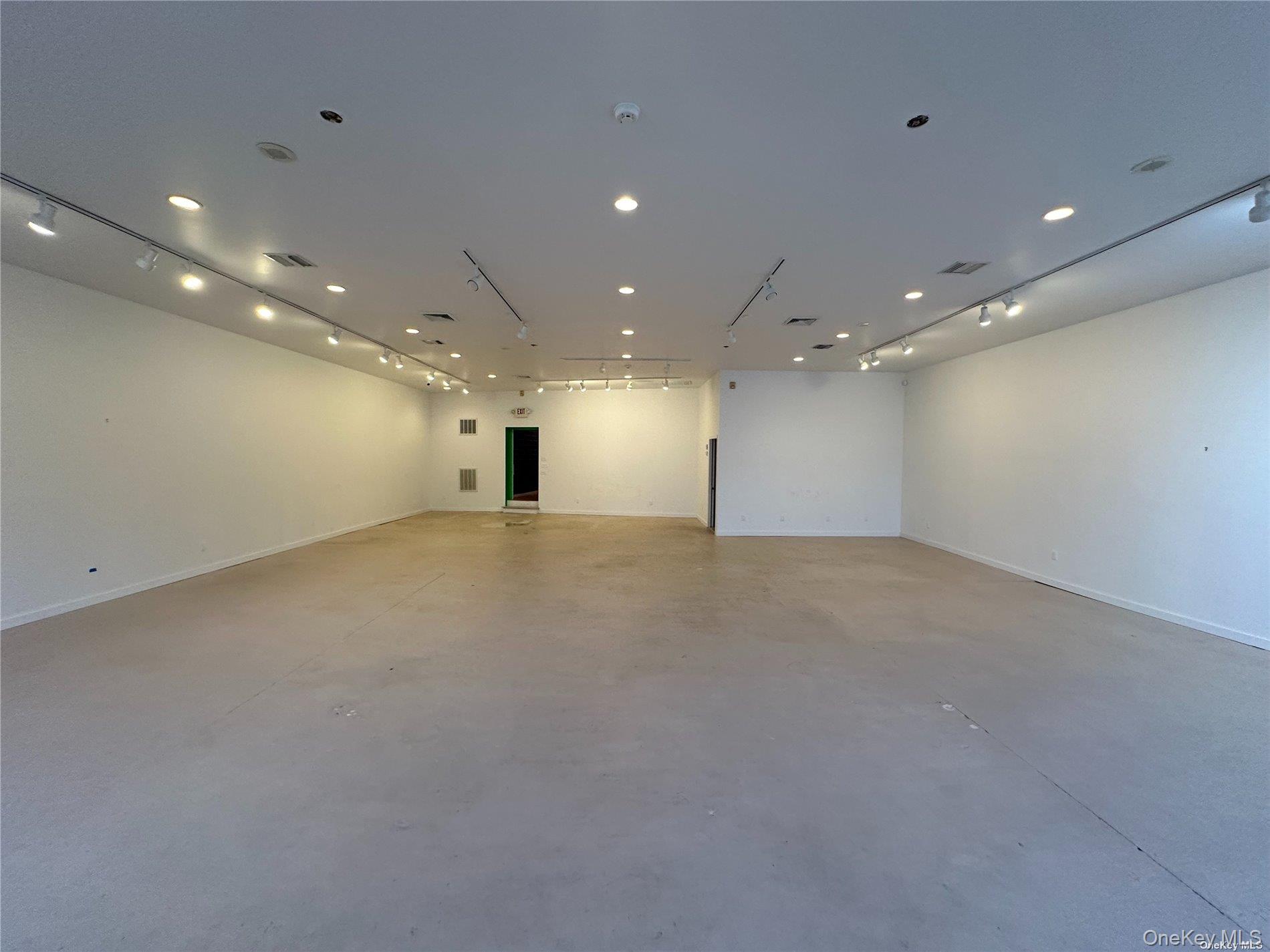 200 Main Street, Greenport, NY 11944