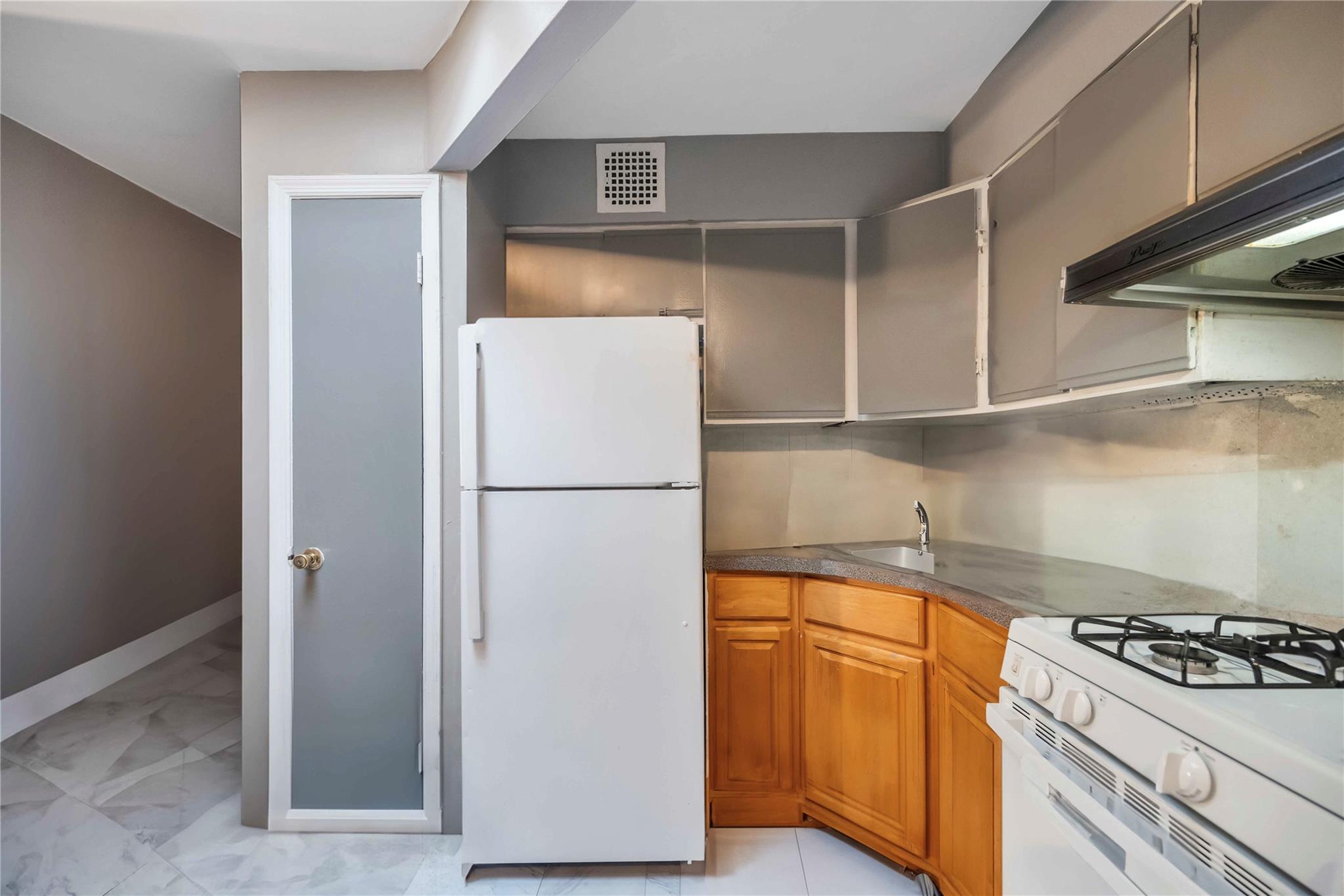 55-14 98th, Corona, NY 11368