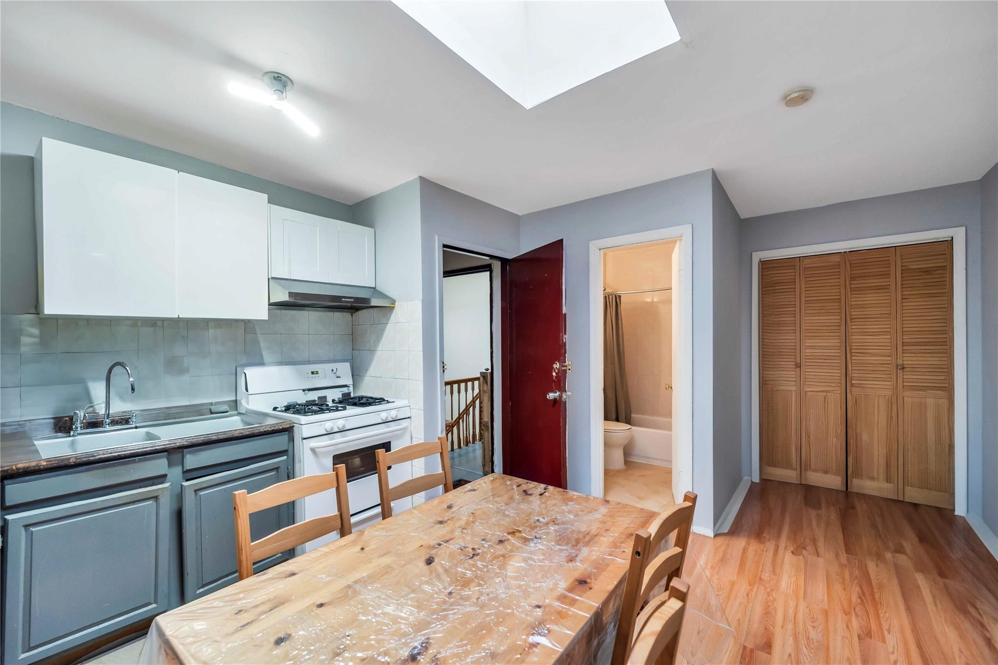 55-14 98th, Corona, NY 11368