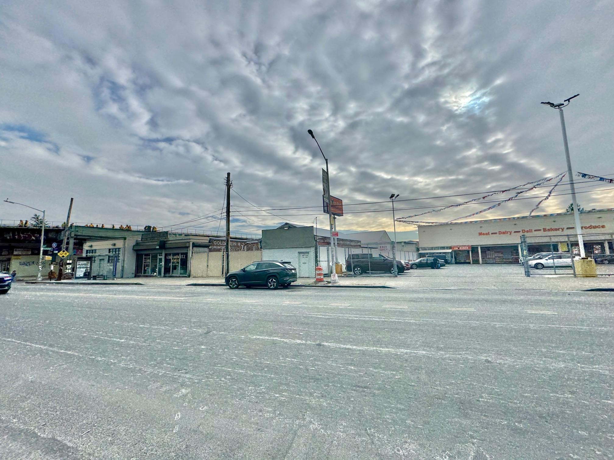 824 Jamaica Avenue, Brooklyn, NY 11208