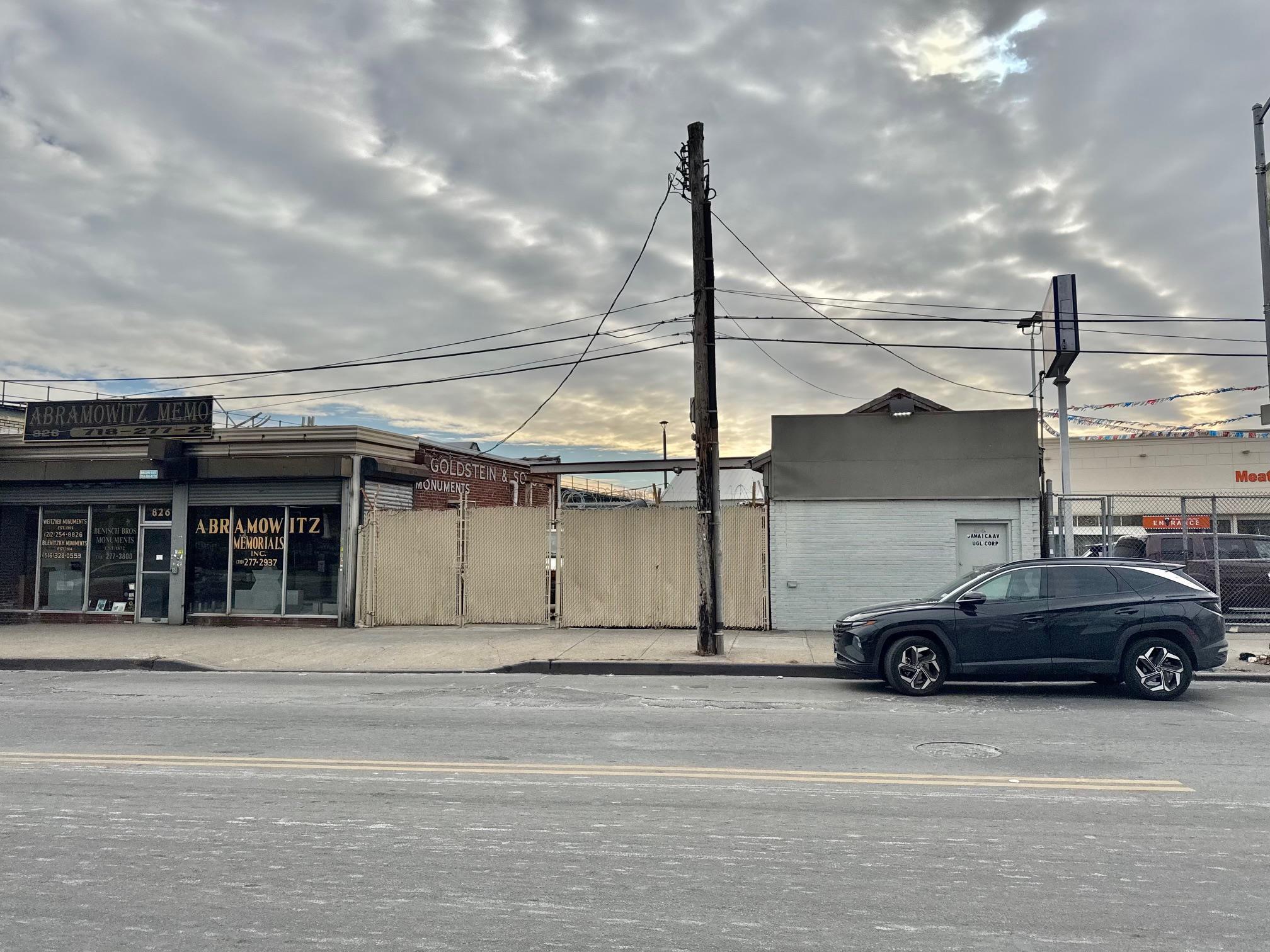 824 Jamaica Avenue, Brooklyn, NY 11208