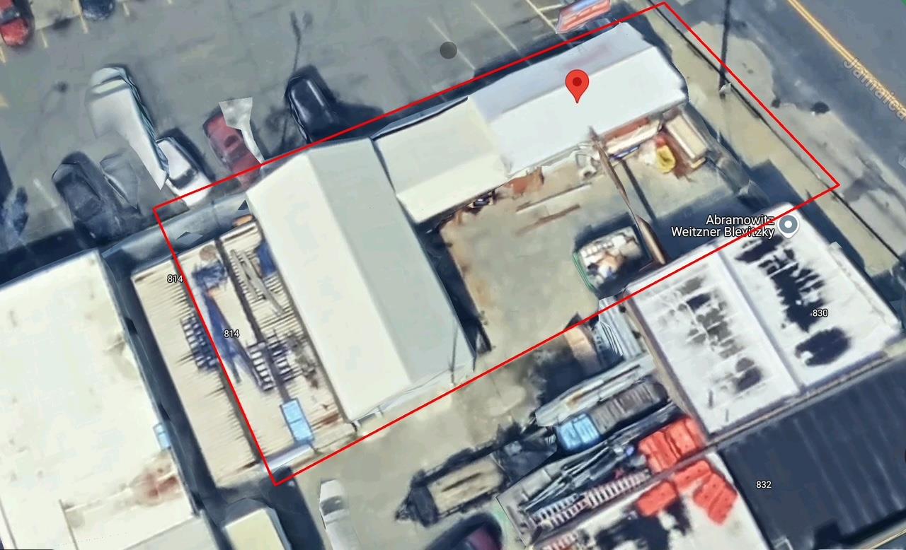 824 Jamaica Avenue, Brooklyn, NY 11208