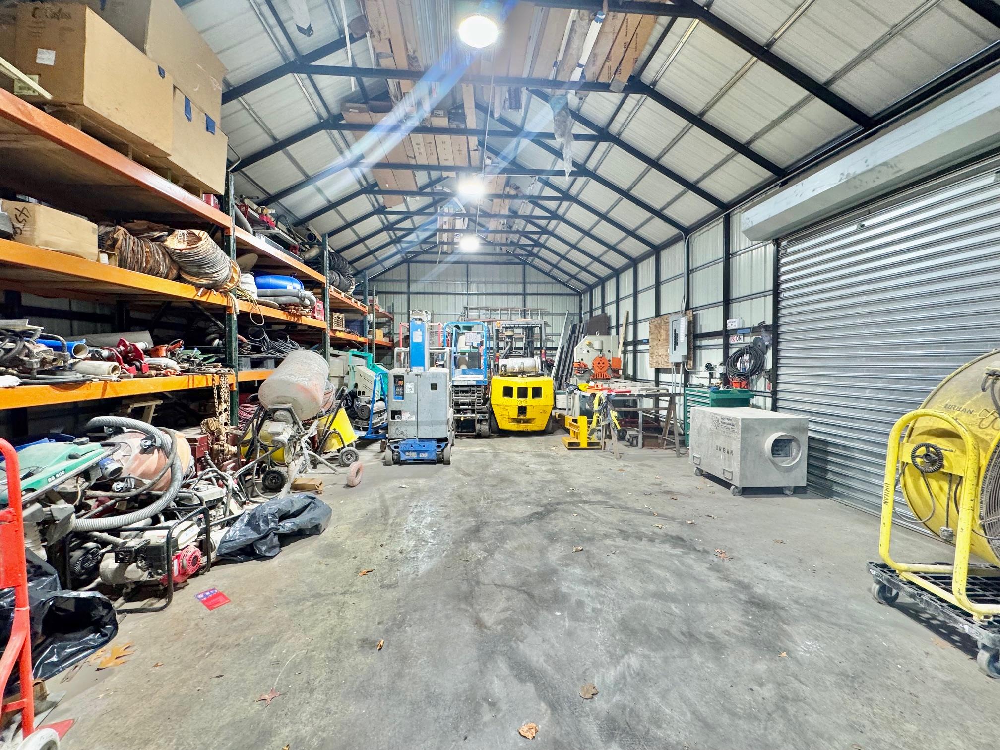 824 Jamaica Avenue, Brooklyn, NY 11208