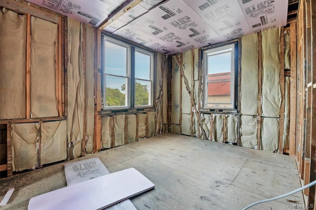 45 Columbia Avenue, Thornwood, NY 10594