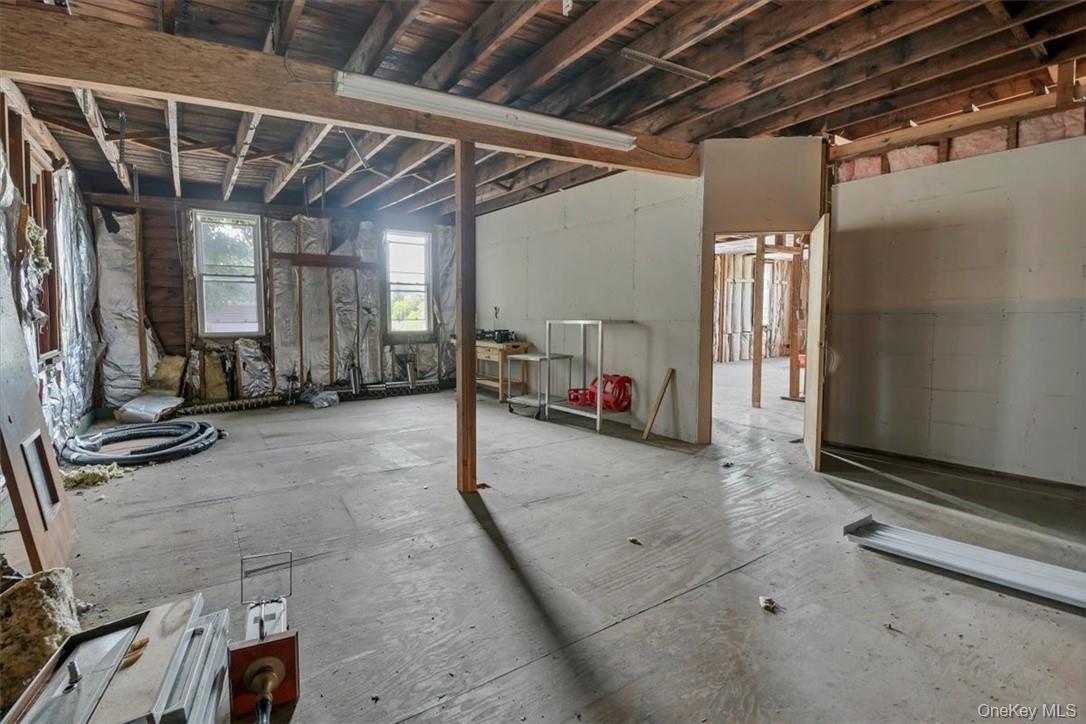 45 Columbia Avenue, Thornwood, NY 10594