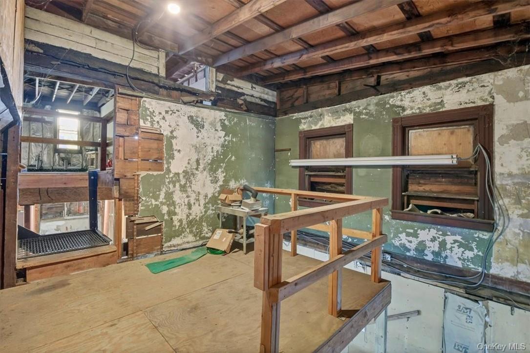 45 Columbia Avenue, Thornwood, NY 10594