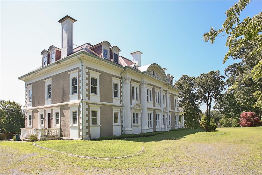 118 Tower Hill Road W, Tuxedo Park, NY 10987