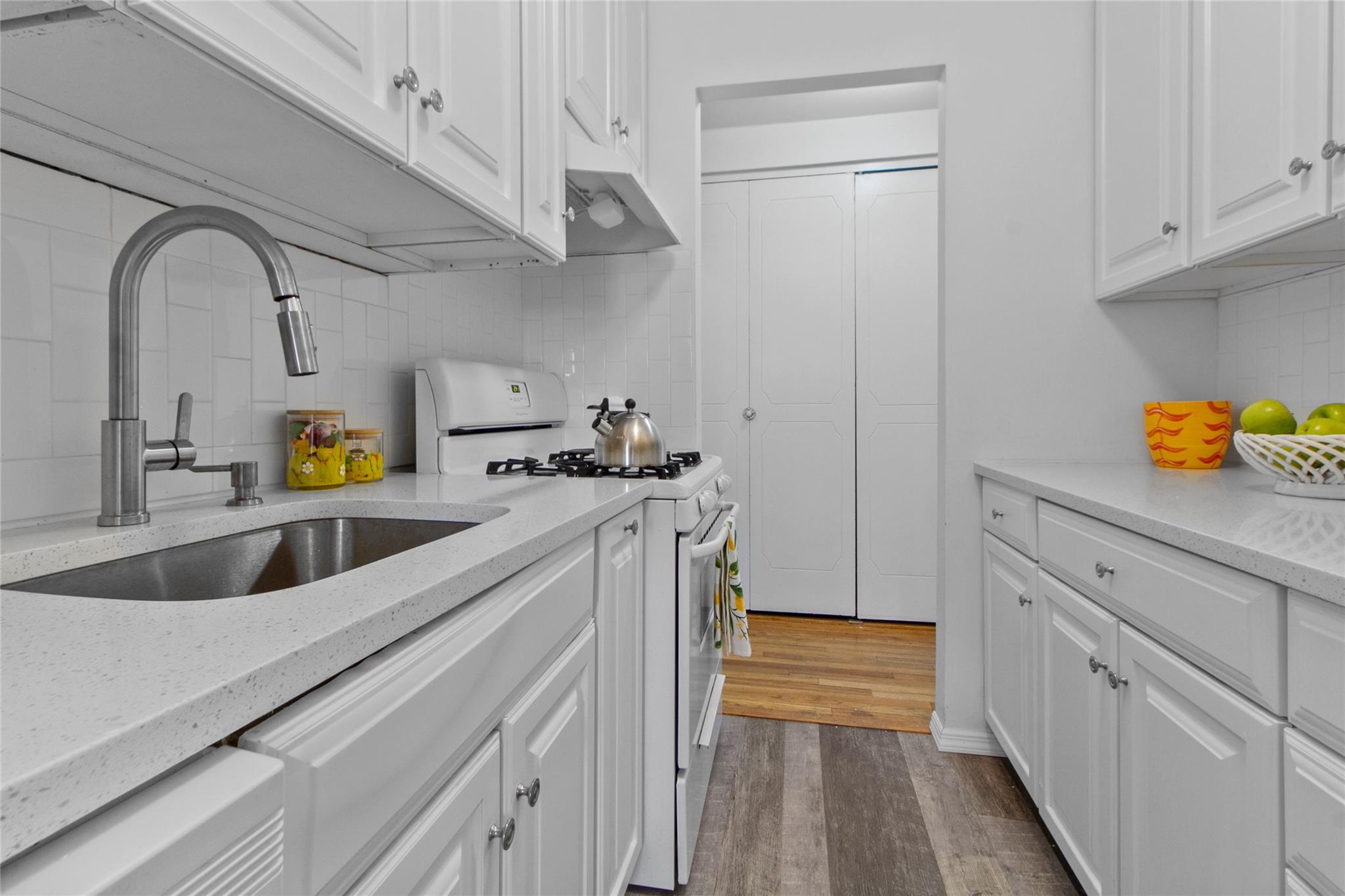 445 Broadway # 2M, Hastings-on-Hudson, NY 10706