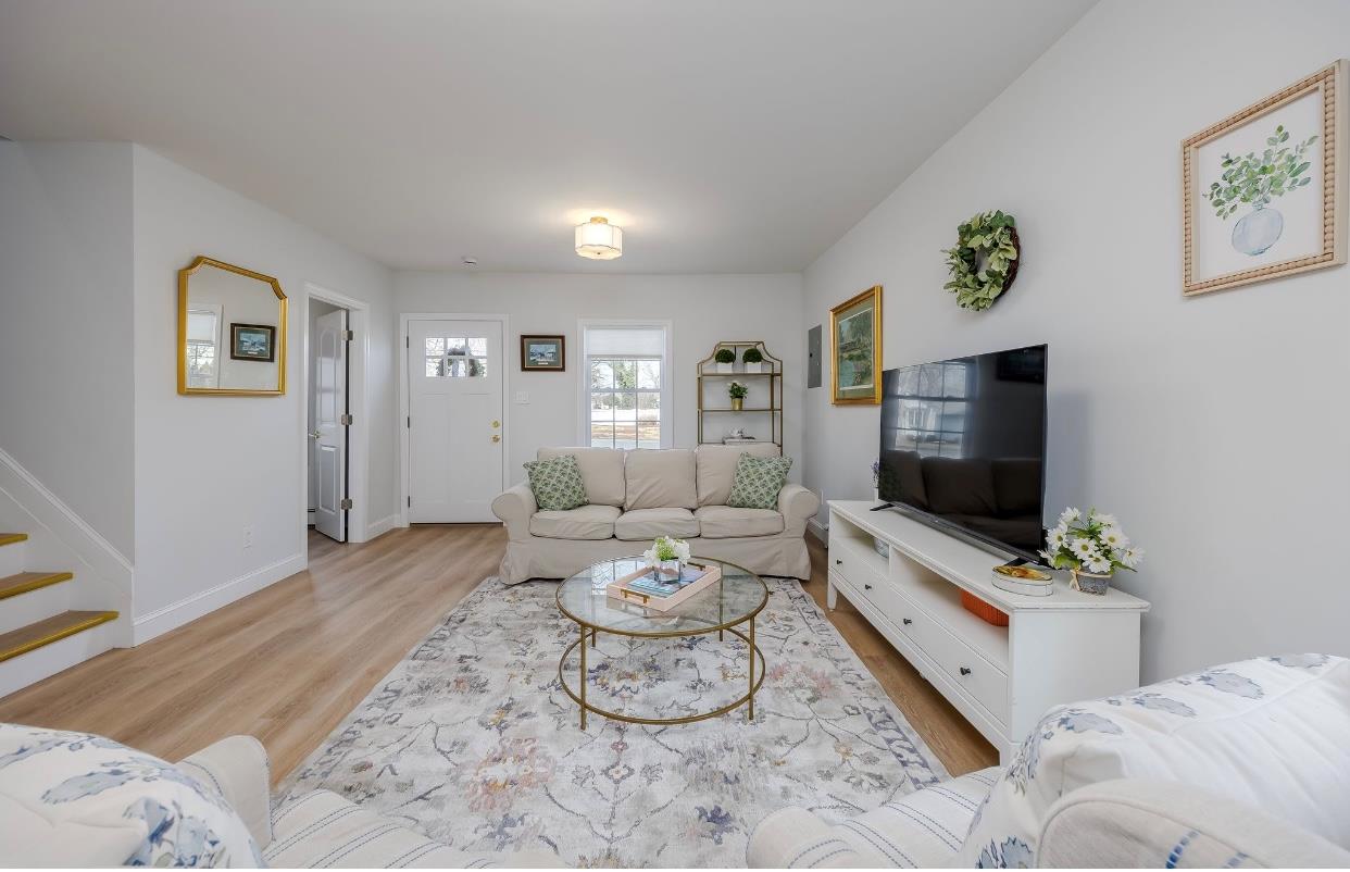 50 Peconic Street, Selden, NY 11784