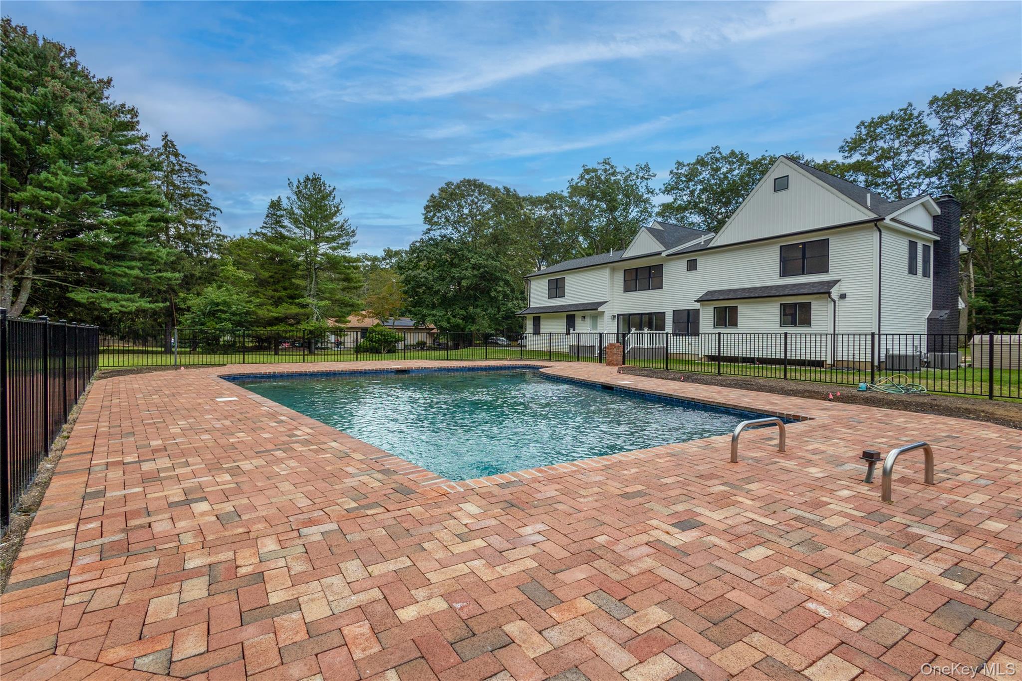 158 Landing Meadow Road, Smithtown, NY 11787