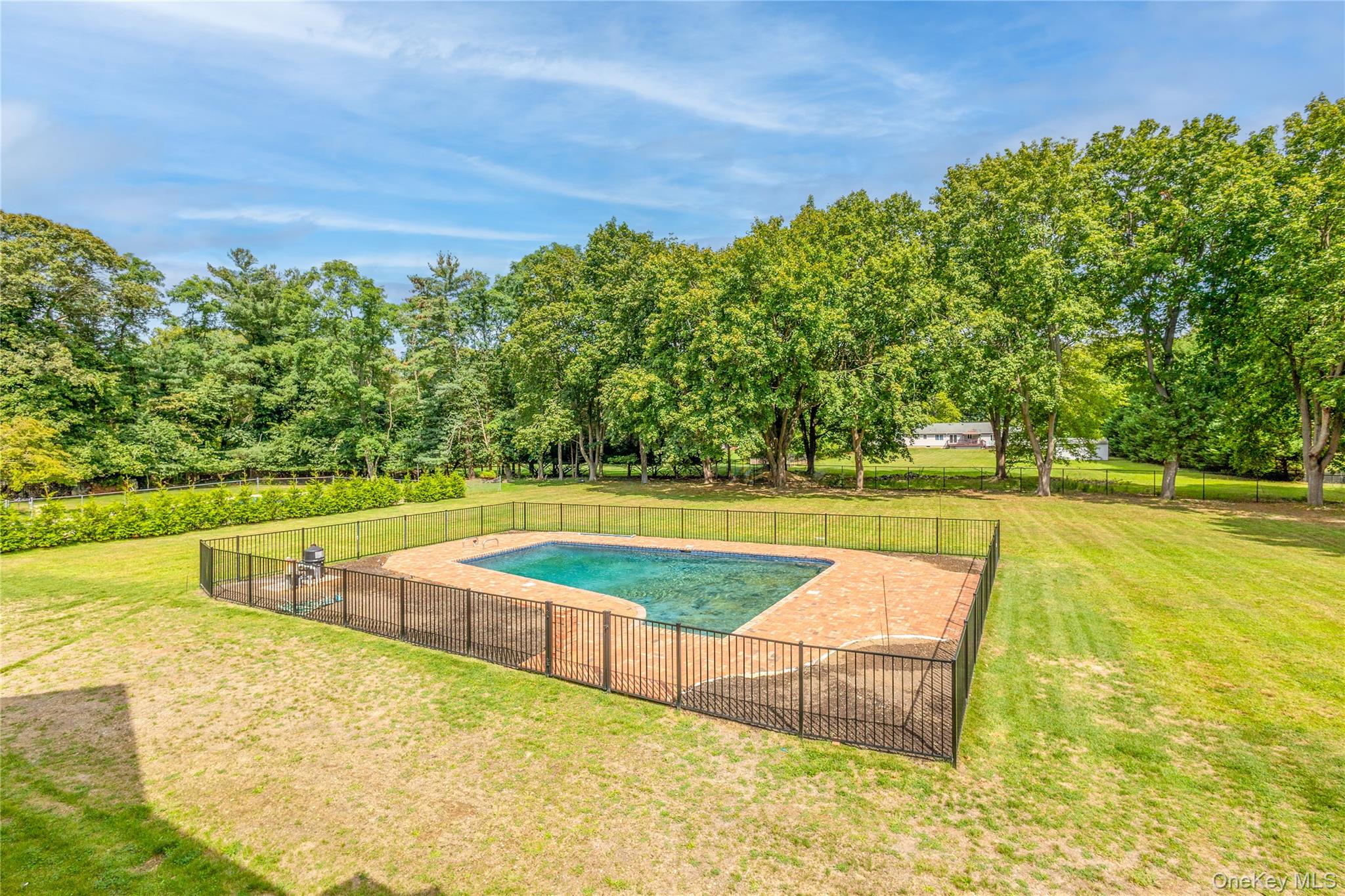 158 Landing Meadow Road, Smithtown, NY 11787