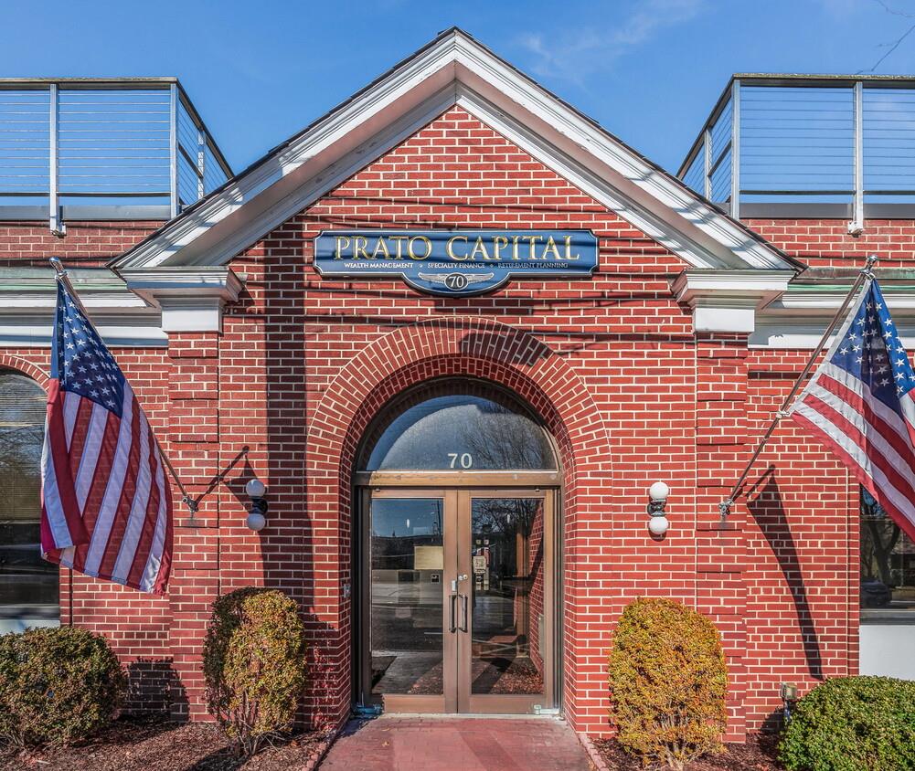 70 Gedney Way, White Plains, NY 10605