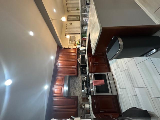 31 S Grove Street, Valley Stream, NY 11580