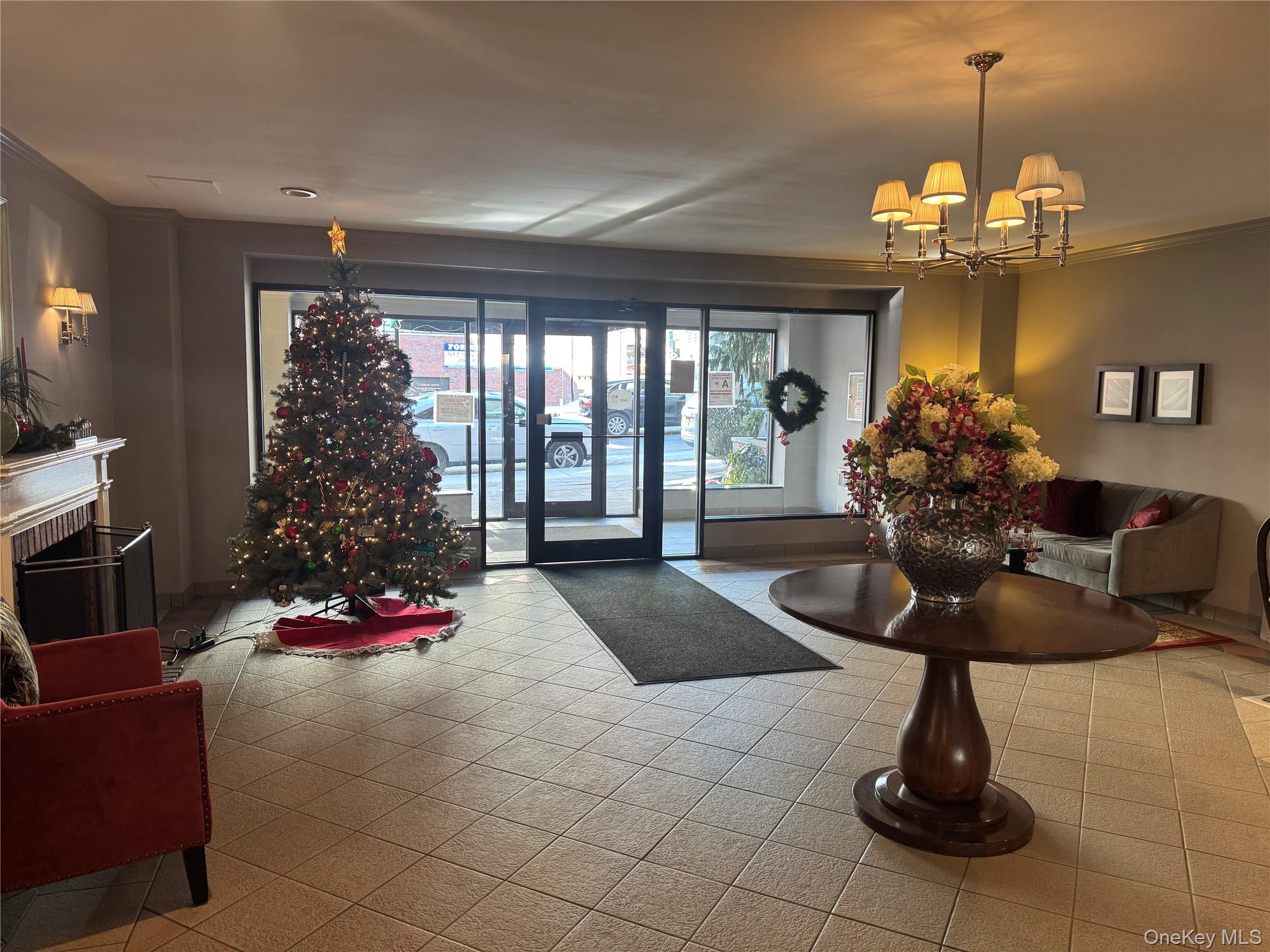 241-20 Northern Blvd # 6H, Douglaston, NY 11363