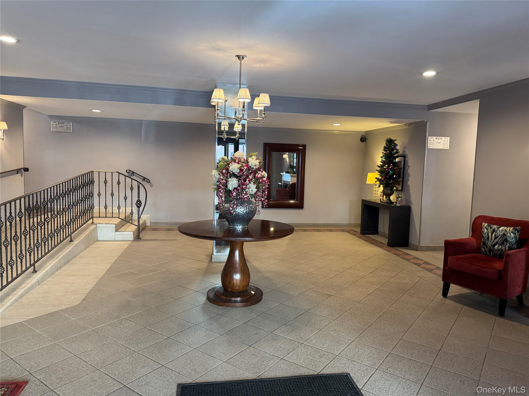 241-20 Northern Blvd # 6H, Douglaston, NY 11363