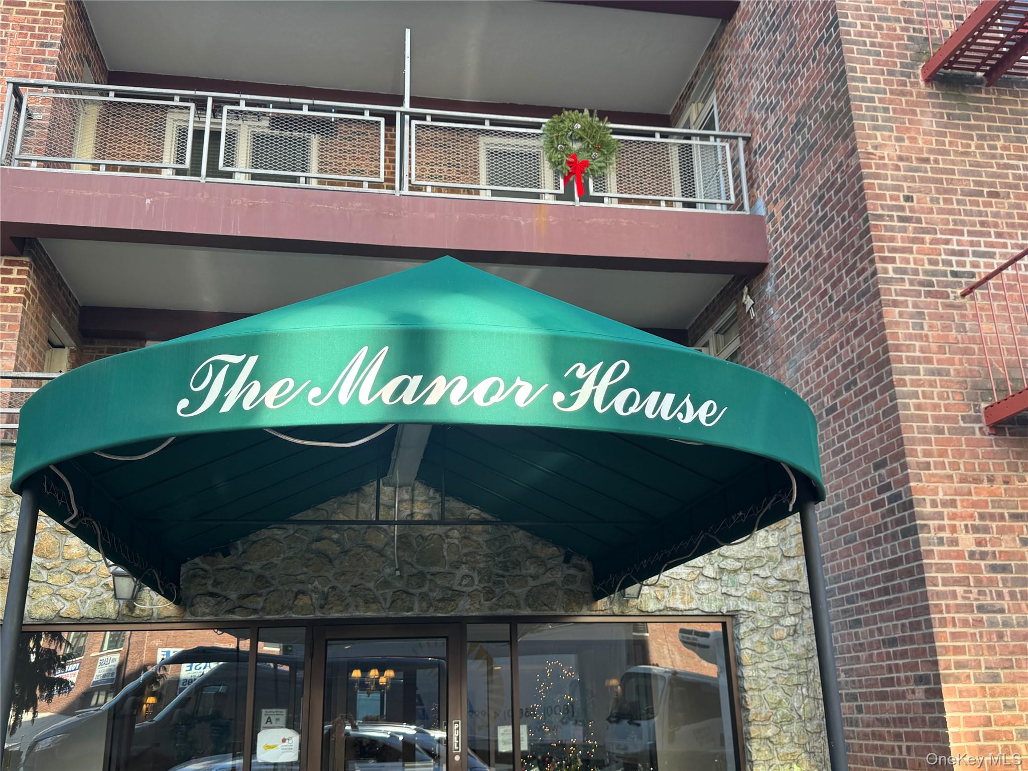 241-20 Northern Blvd # 6H, Douglaston, NY 11363