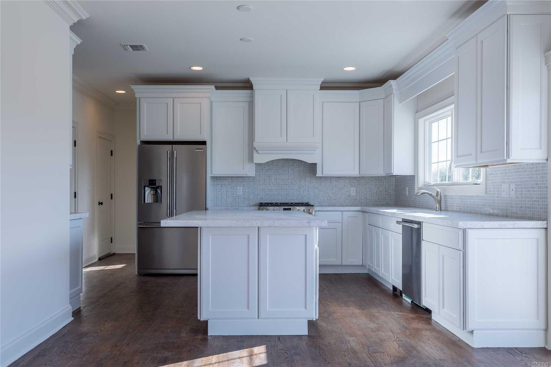 TBB NEW Baywood Estates, Center Moriches, NY 11934