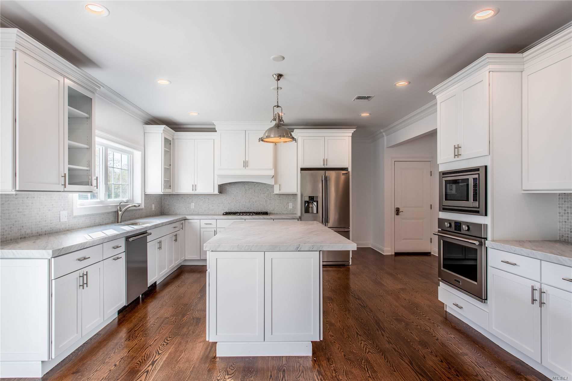 TBB NEW Baywood Estates, Center Moriches, NY 11934