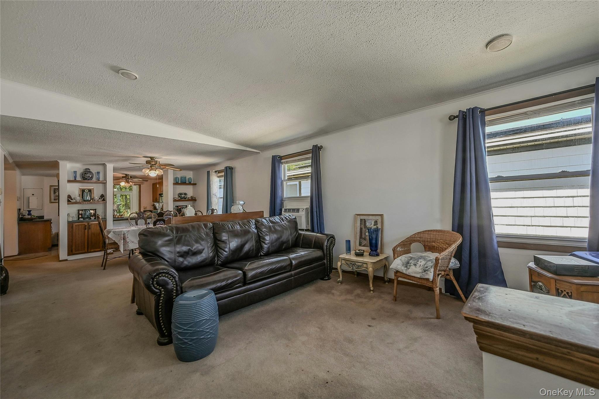 161 Village Circle W # 161, Manorville, NY 11949