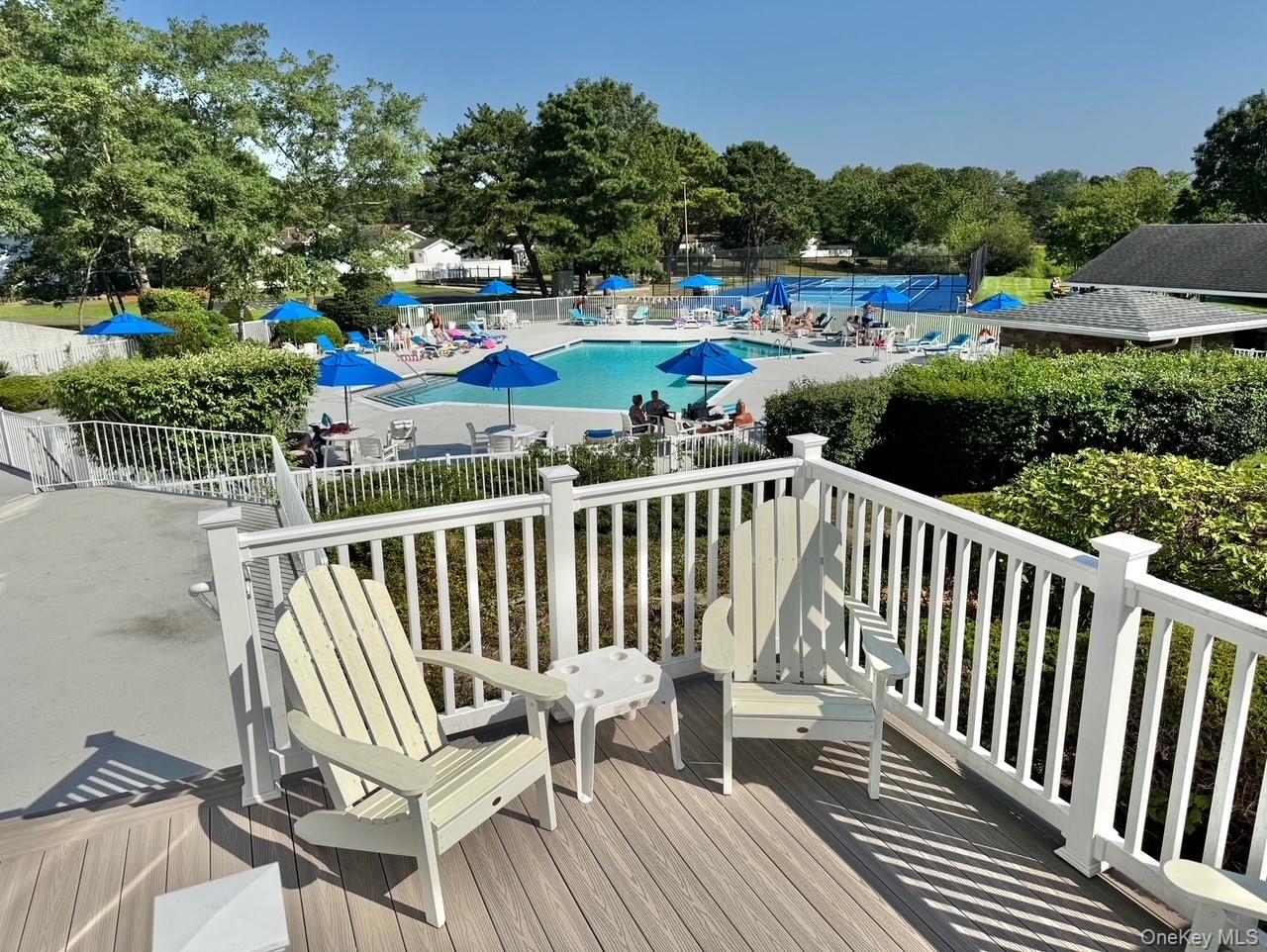 161 Village Circle W # 161, Manorville, NY 11949