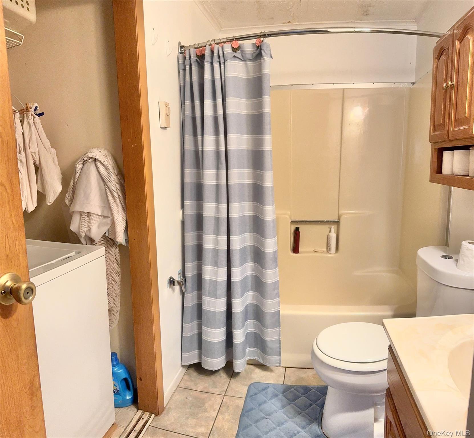 161 Village Circle W # 161, Manorville, NY 11949