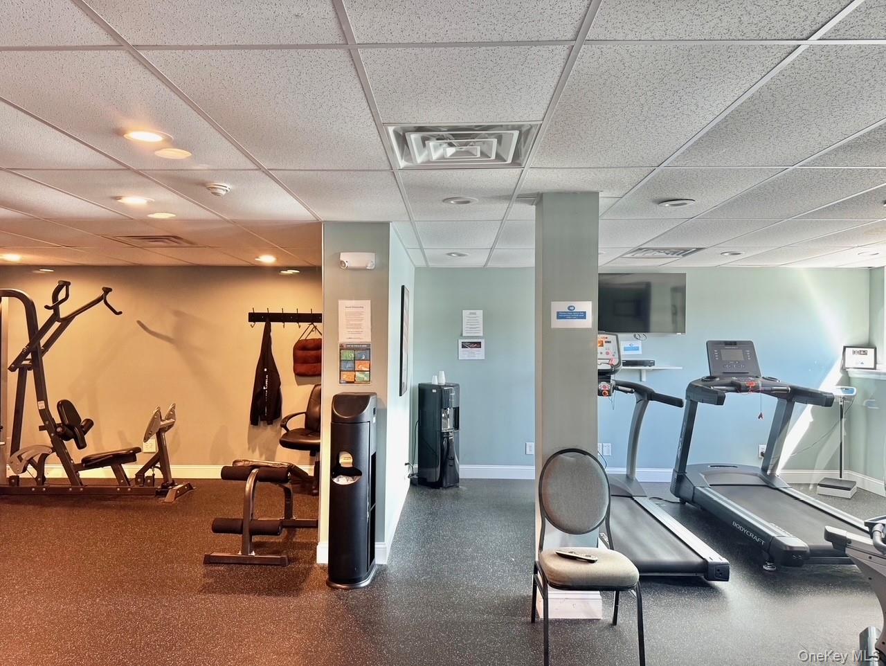 161 Village Circle W # 161, Manorville, NY 11949