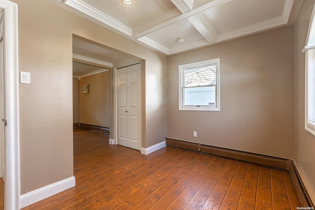 10 Wishing Lane, Hicksville, NY 11801