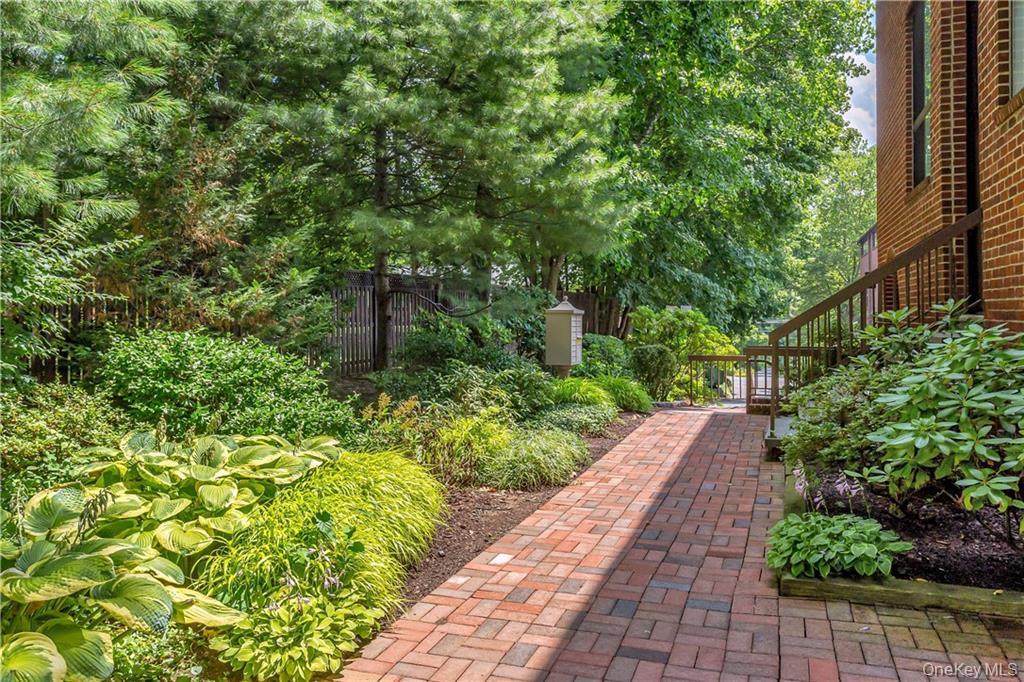 150 N Bedford Road # 5A, Chappaqua, NY 10514