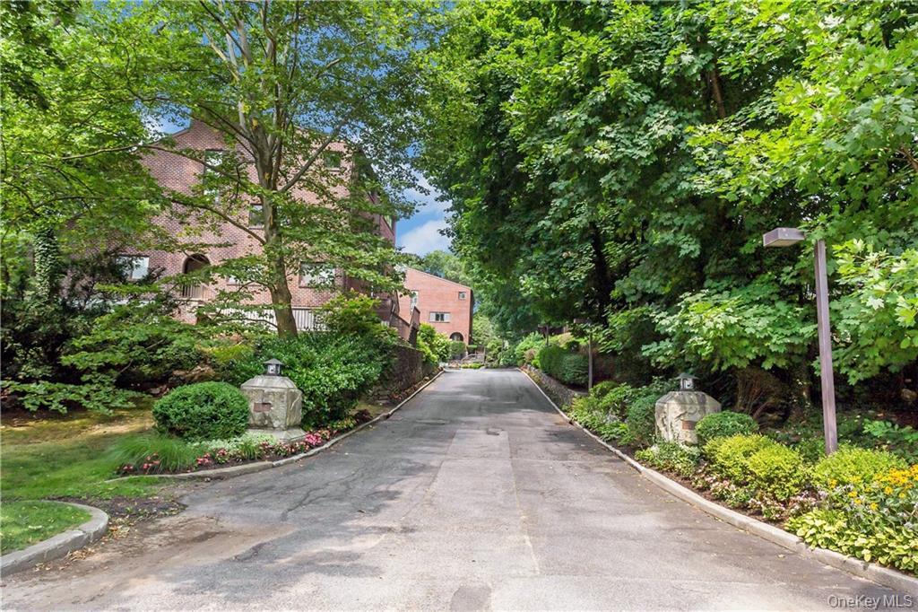 150 N Bedford Road # 5A, Chappaqua, NY 10514