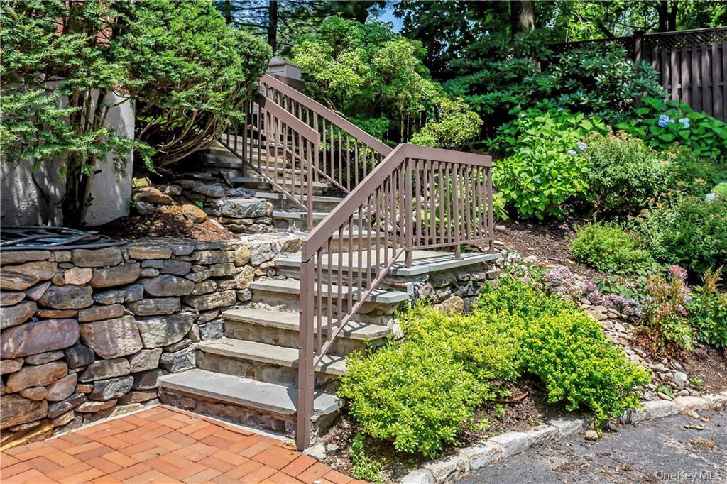 150 N Bedford Road # 5A, Chappaqua, NY 10514