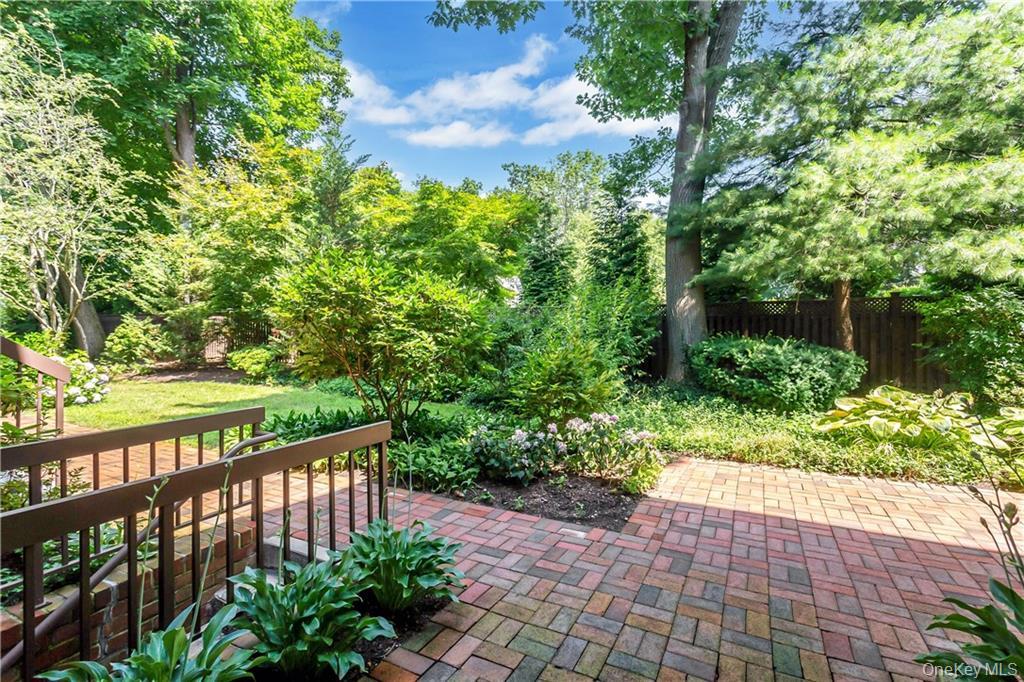 150 N Bedford Road # 5A, Chappaqua, NY 10514