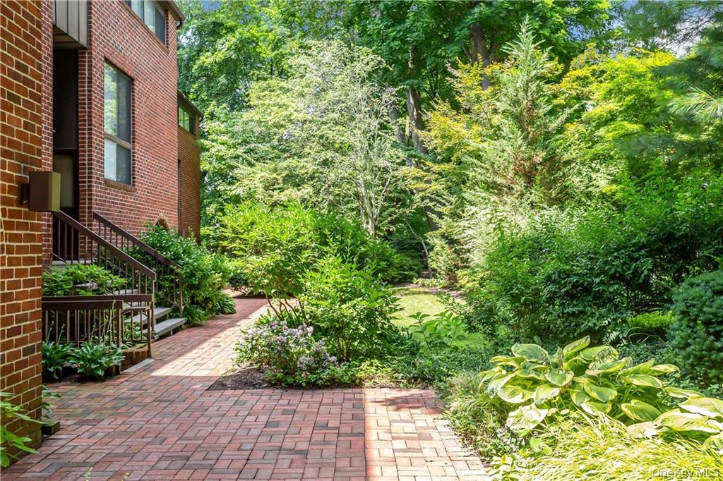 150 N Bedford Road # 5A, Chappaqua, NY 10514