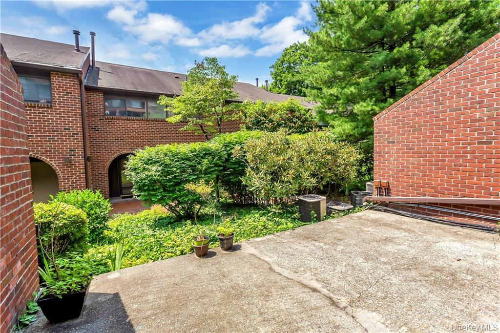 150 N Bedford Road # 5A, Chappaqua, NY 10514