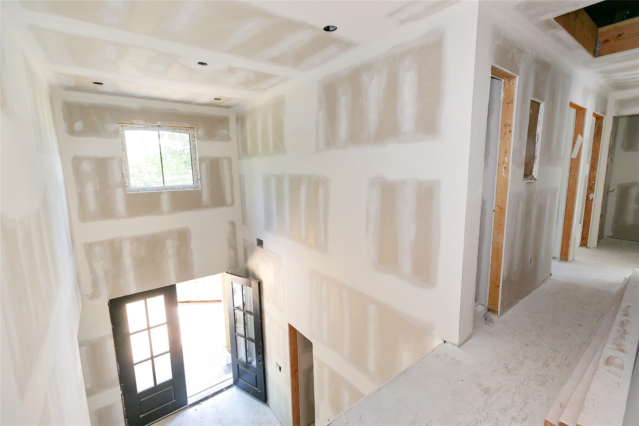 825 Weber Avenue, West Babylon, NY 11704