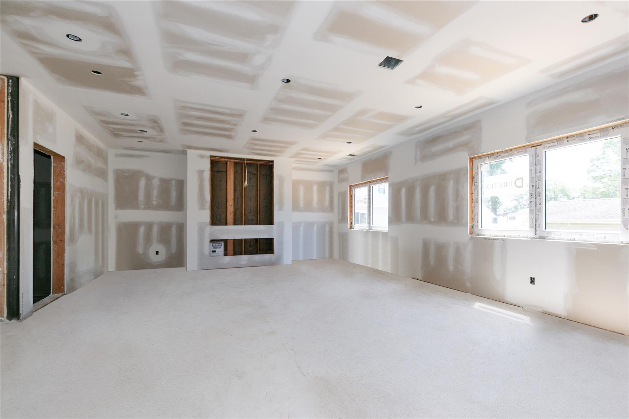 825 Weber Avenue, West Babylon, NY 11704