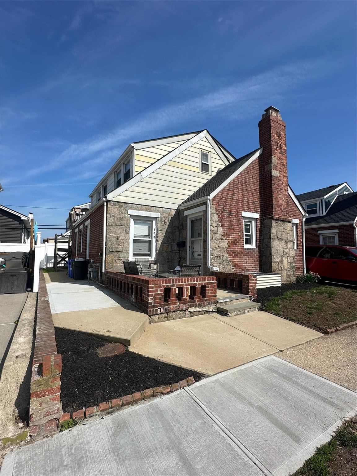 108 Atlantic Avenue # Upper, Long Beach, NY 11561