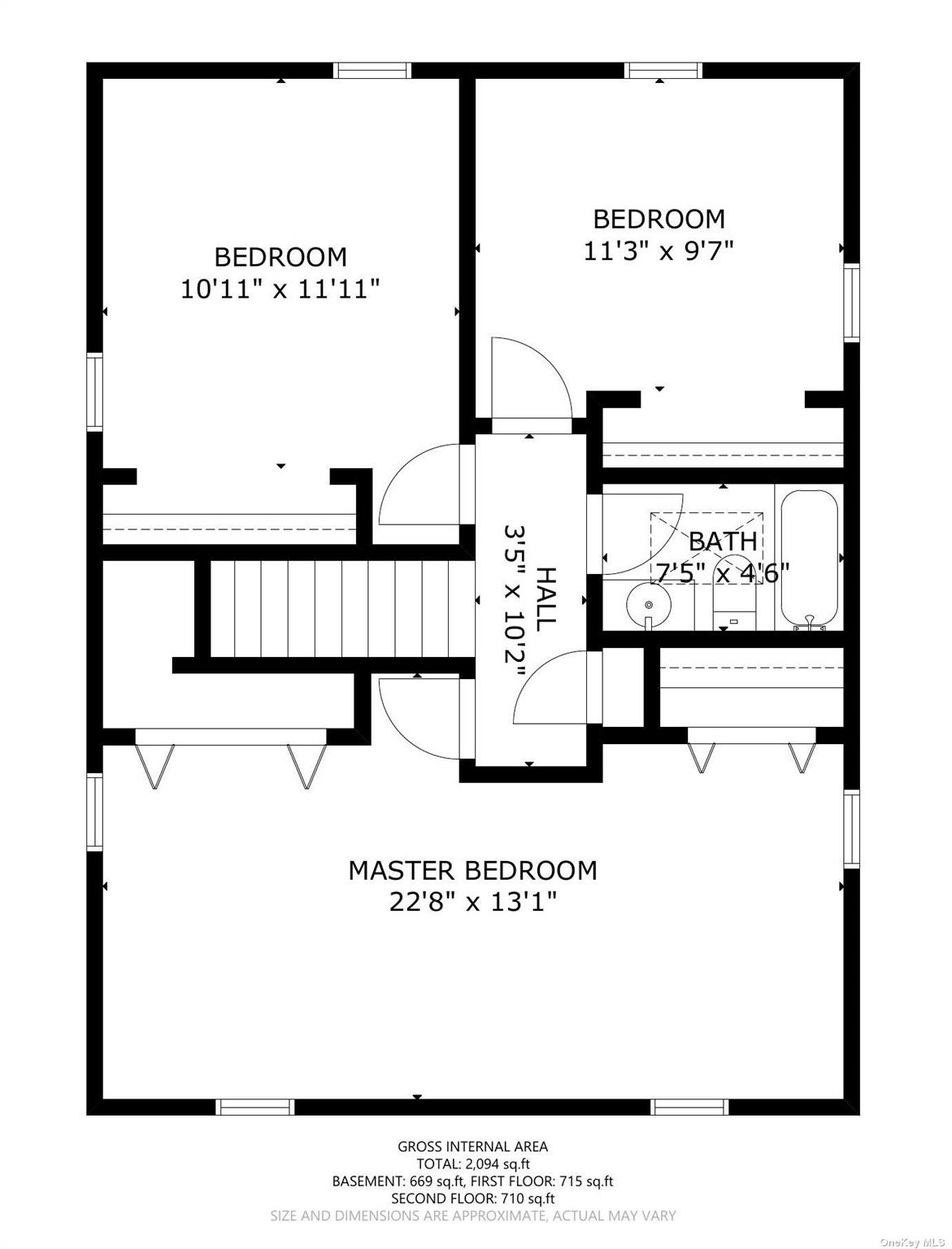 554 8th Avenue, New Hyde Park, NY 11040