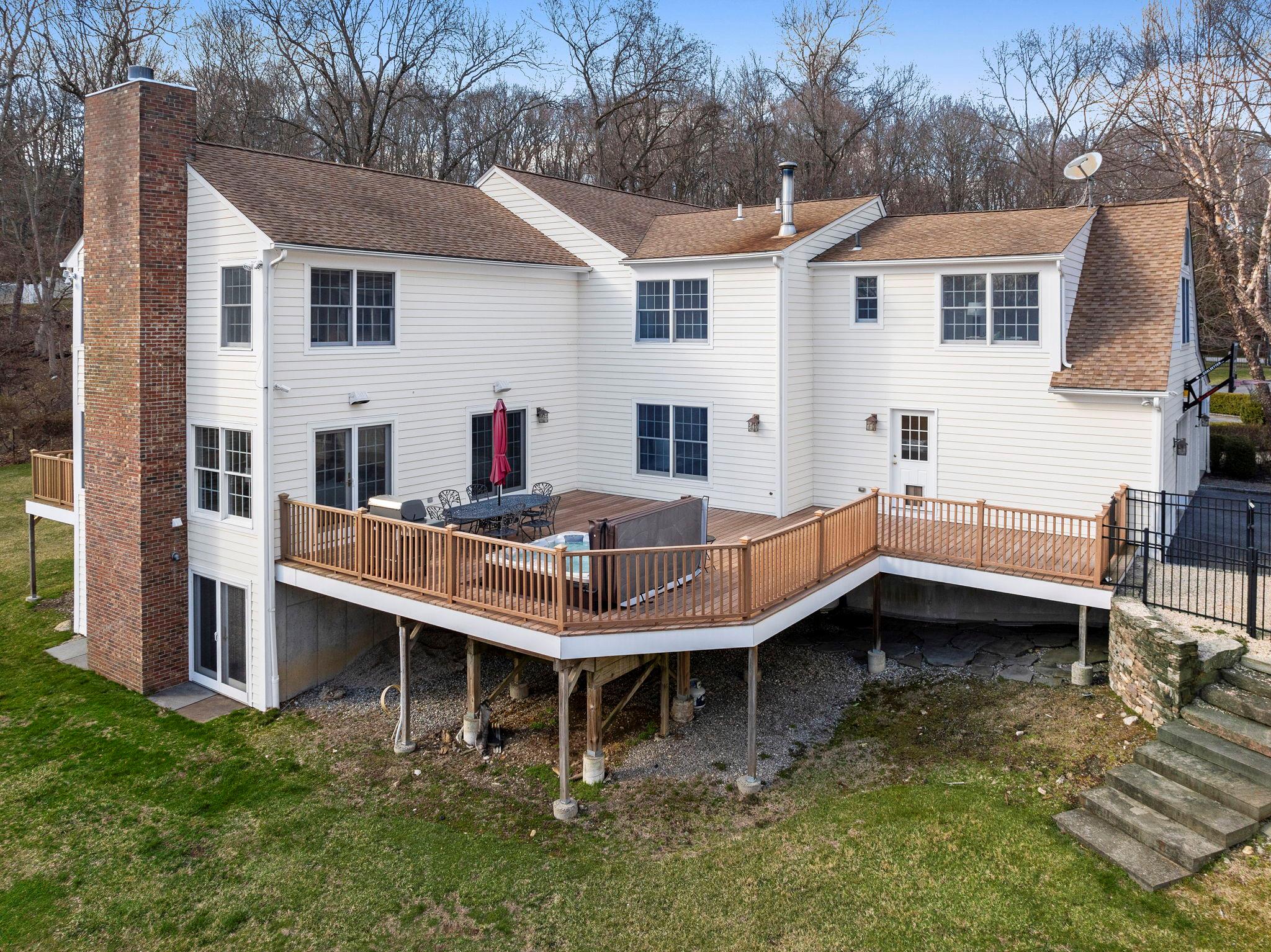 25 Cardinal Place, Mount Kisco, NY 10549