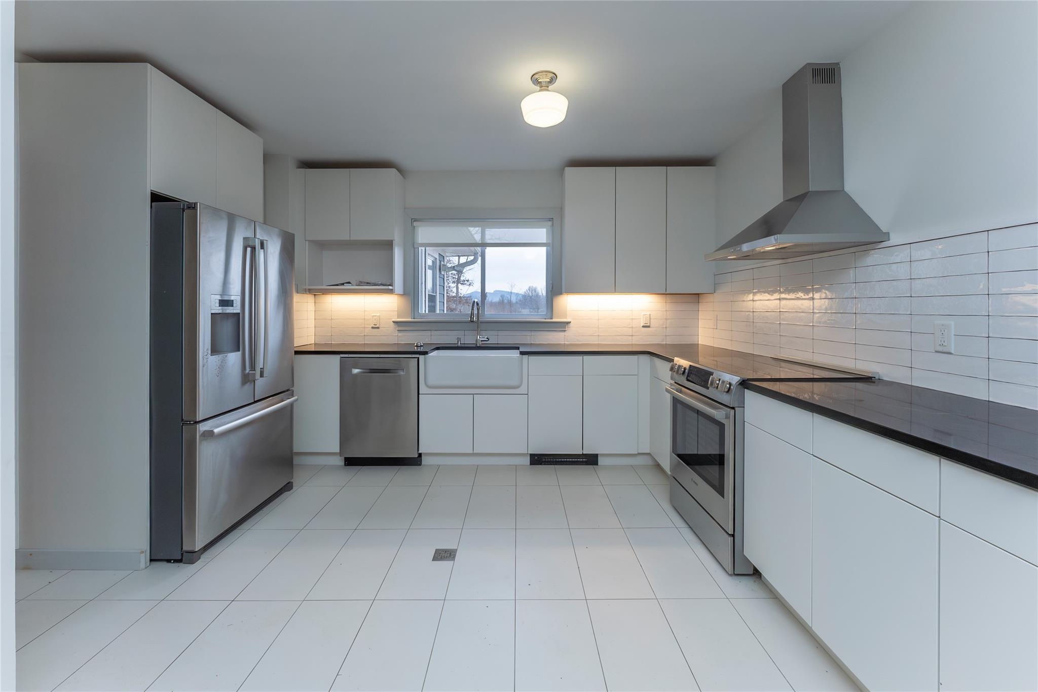 1091 Albany Post Road, Gardiner, NY 12525