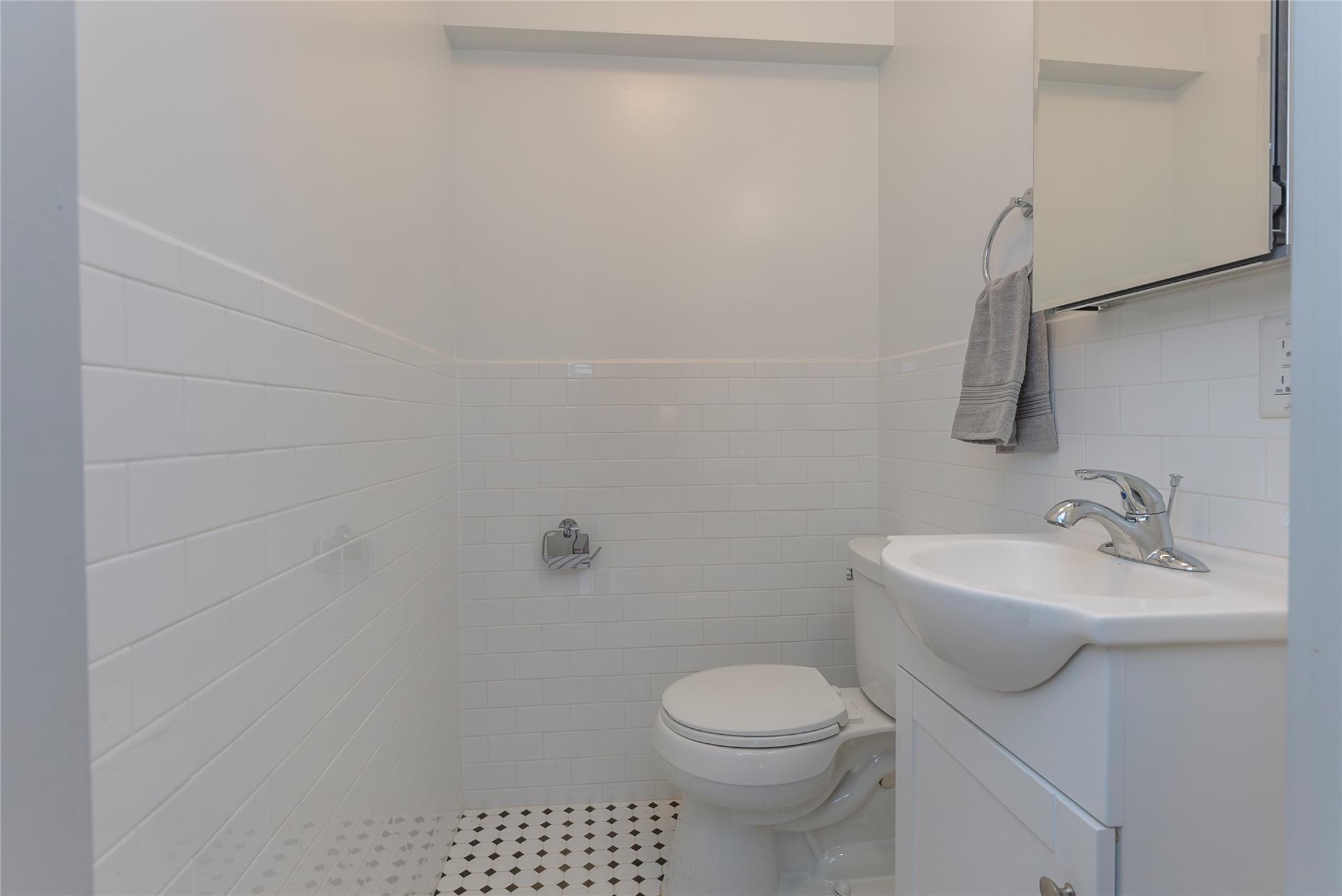 1091 Albany Post Road, Gardiner, NY 12525