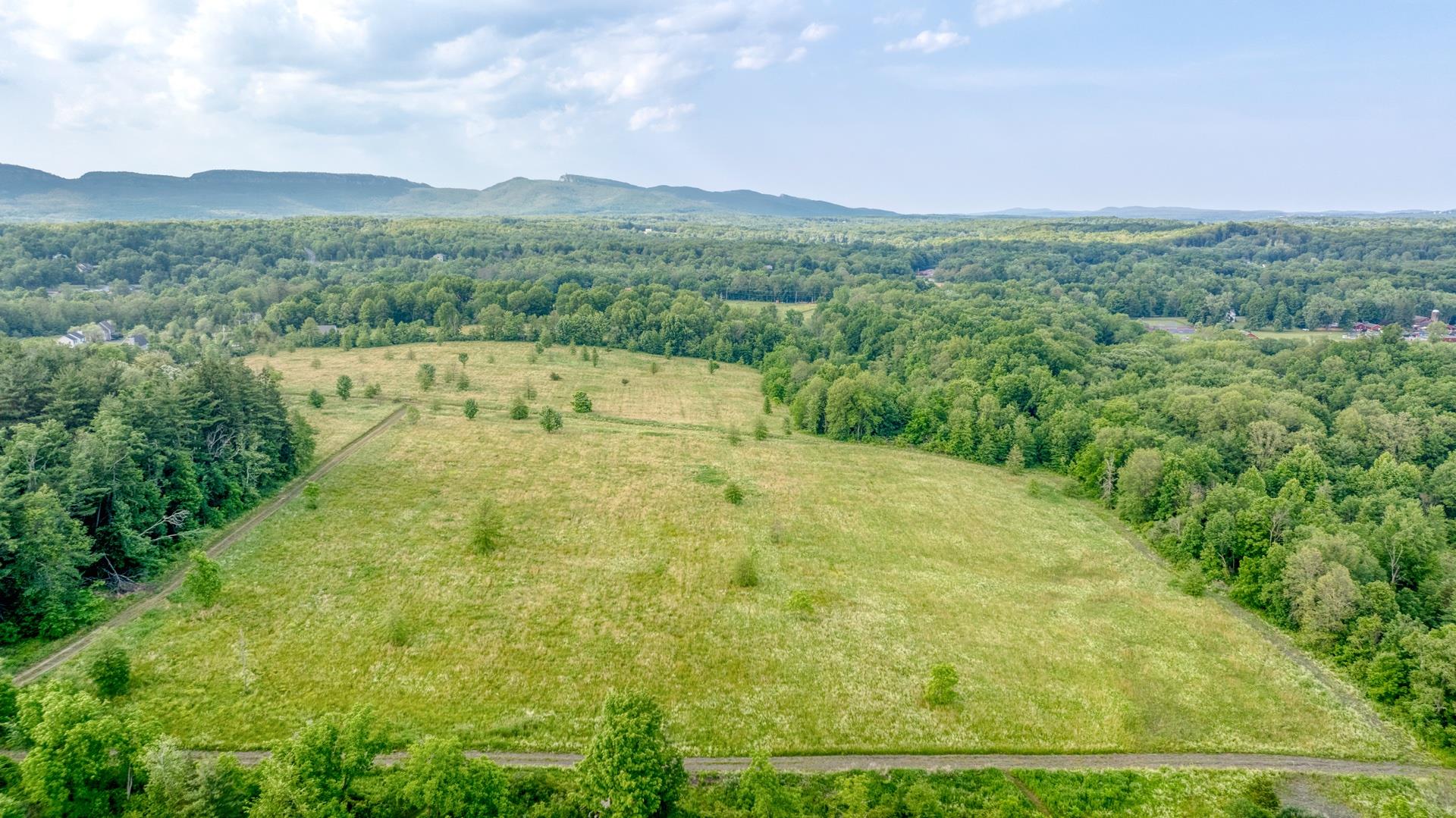 1091 Albany Post Road, Gardiner, NY 12525