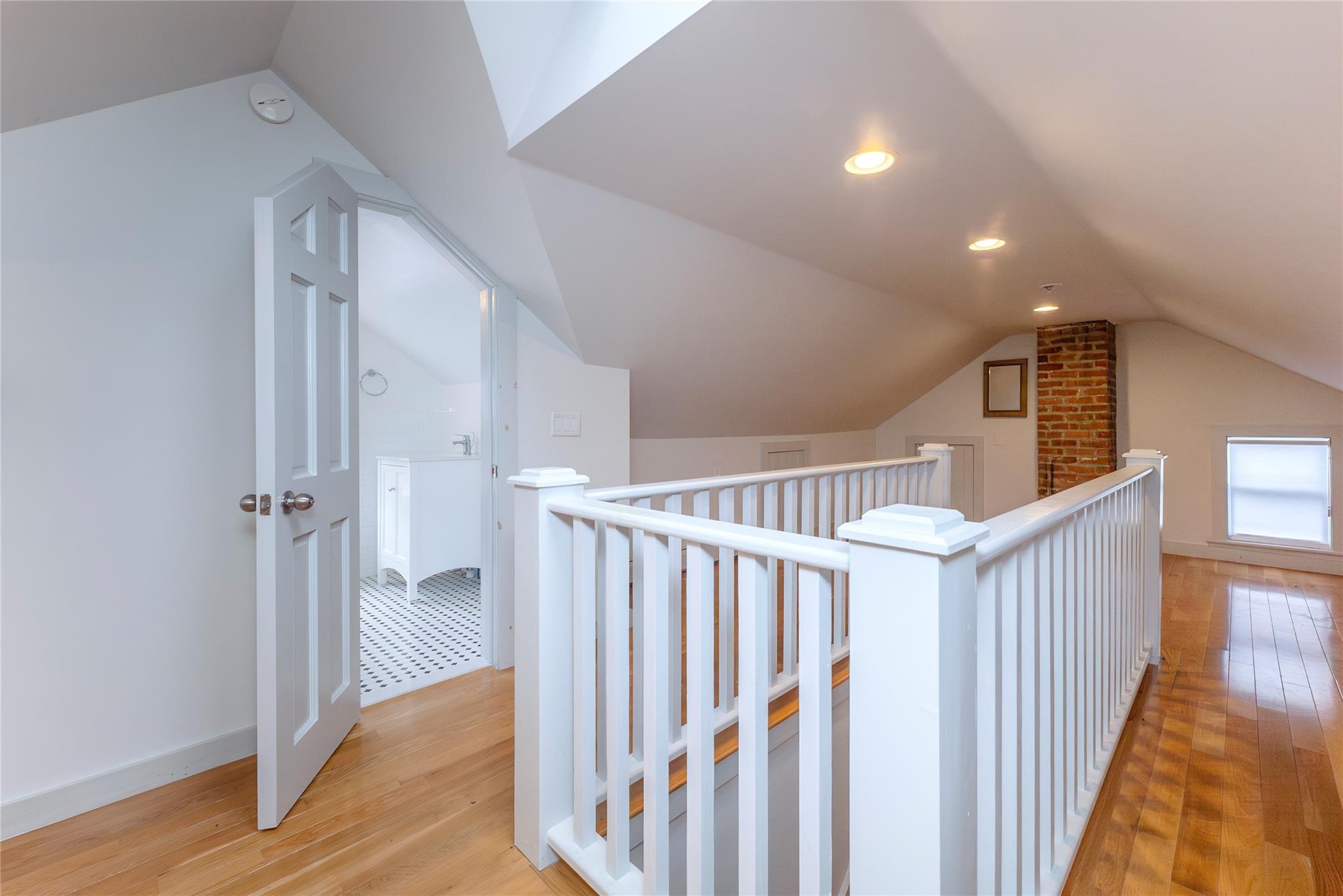 1091 Albany Post Road, Gardiner, NY 12525