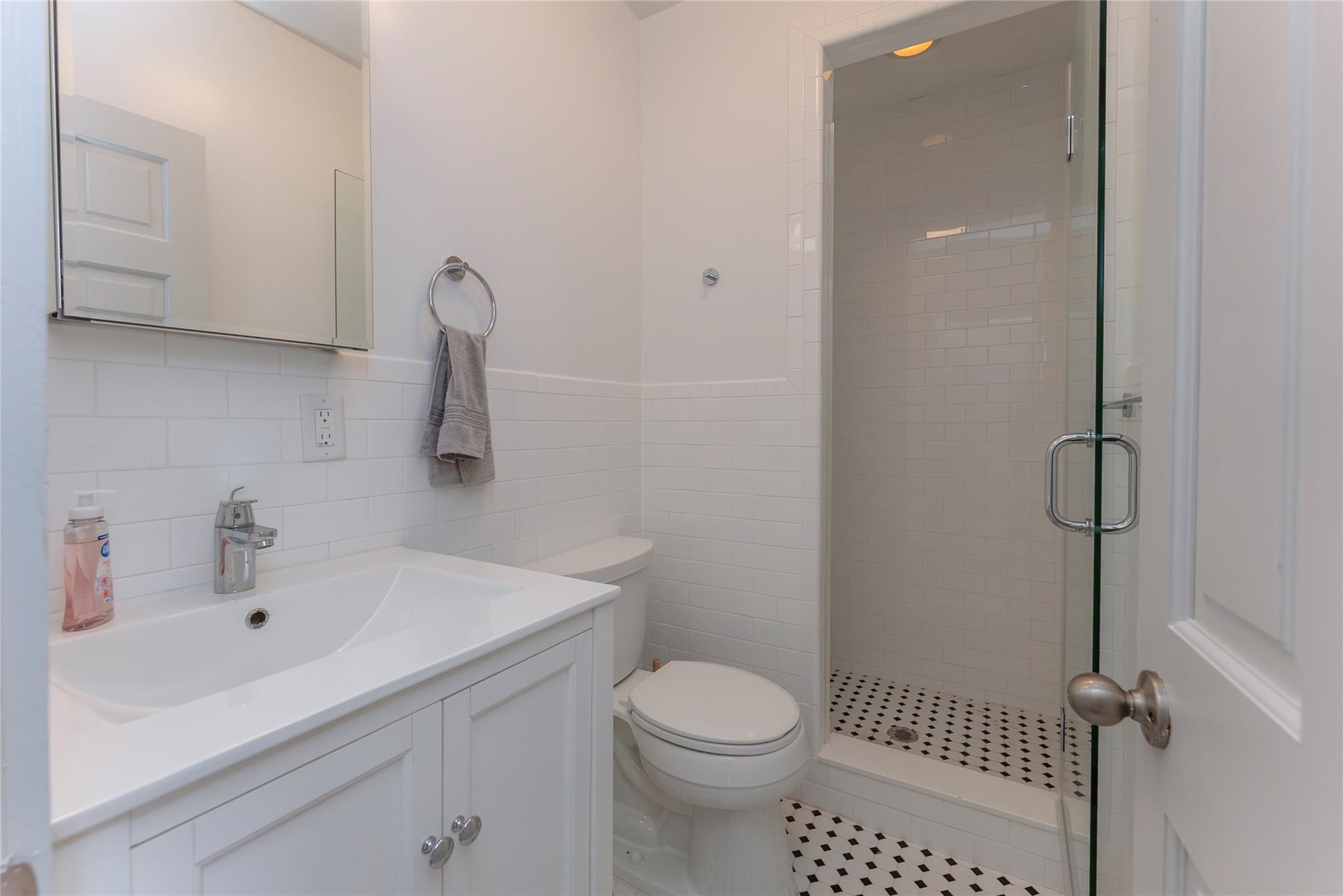 1091 Albany Post Road, Gardiner, NY 12525